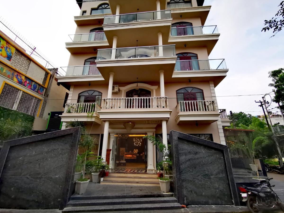 Hotel Rio Benaras Varanasi Exteriör bild